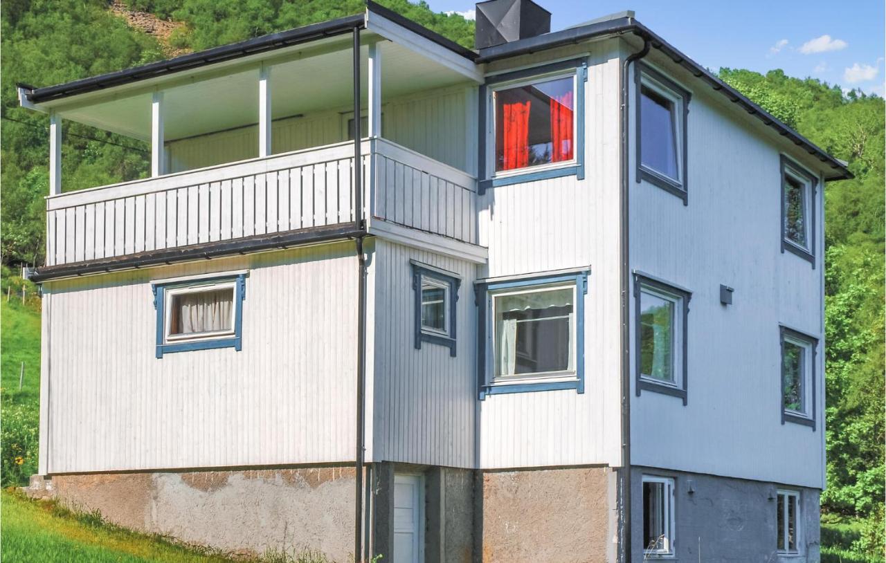 Nice Home In Leknes With House Sea View Екстериор снимка